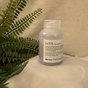 Davines LOVE Smoothing Shampoo 75mL